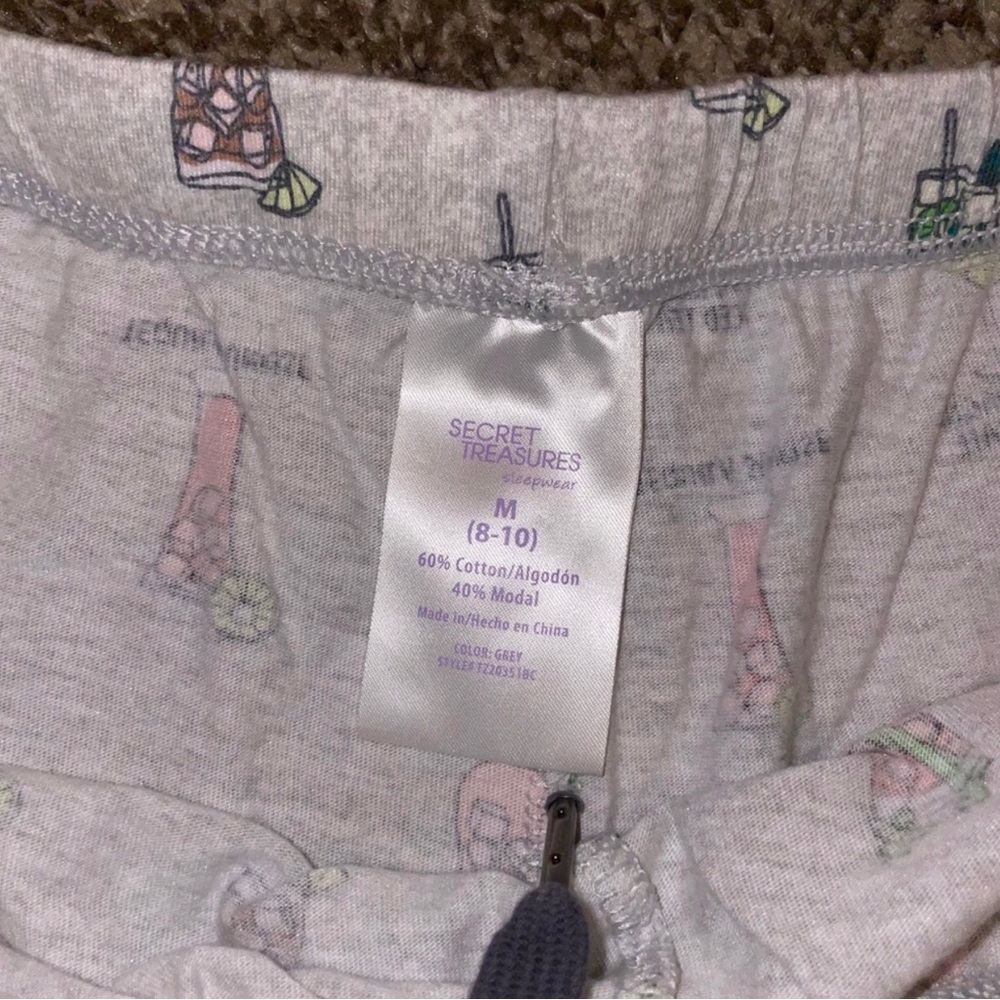Pajama set - Picture 5 of 7